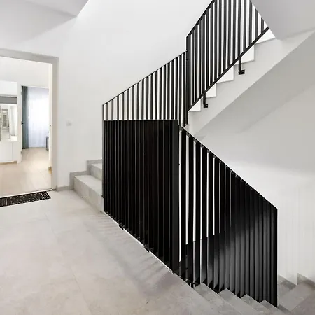 Kristal Lux Aparments With A Balcony Apartamento