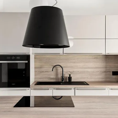 Kristal Lux Aparments With A Balcony Apartment