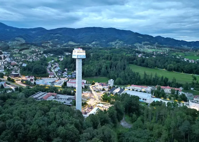 Kristal Lux Aparments With A Balcony Appartement