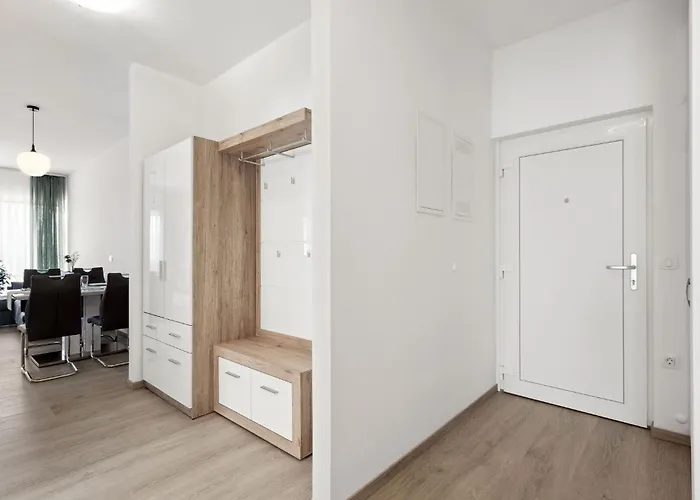 Kristal Lux Aparments With A Balcony *