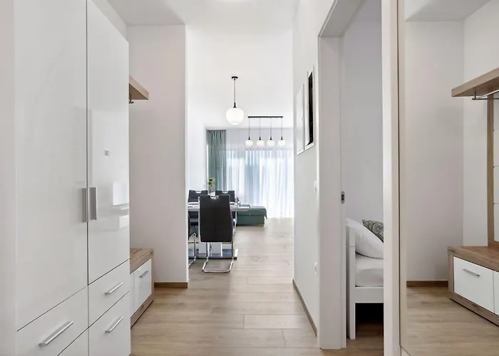 Kristal Lux Aparments With A Balcony *